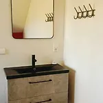 Pleasant With Infrared Sauna *
