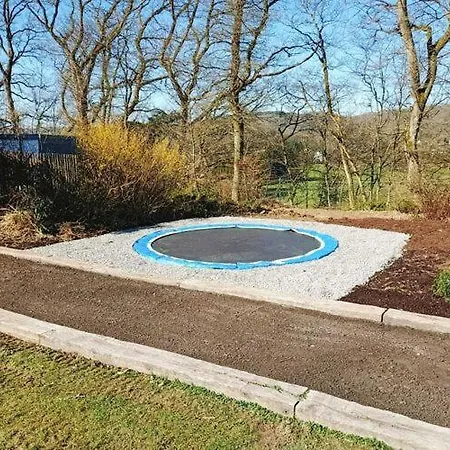 Pleasant With Infrared Sauna 더뷔