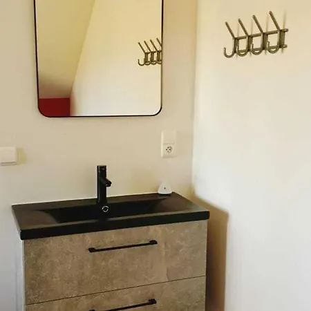 Pleasant With Infrared Sauna *