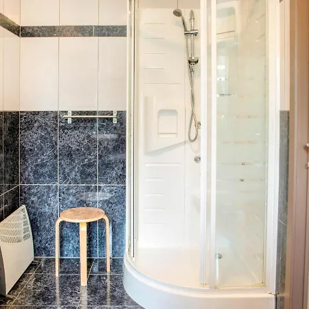 Pleasant With Infrared Sauna Semesterbostad